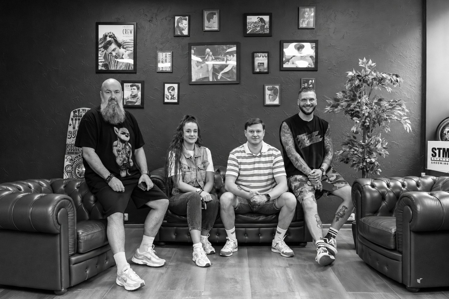 Sharp Barbers komanda vyrų kirpykloje Šiauliuose, Vytauto g. 107